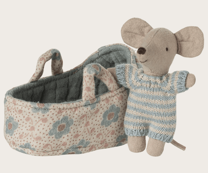 Maileg Baby mouse in carry cot Blue