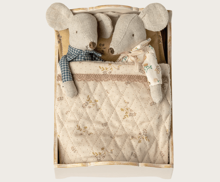 Maileg Wooden Bed Mouse Off white