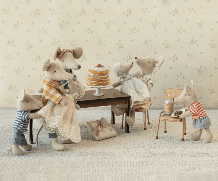 Maileg Baby mouse in gown Powder