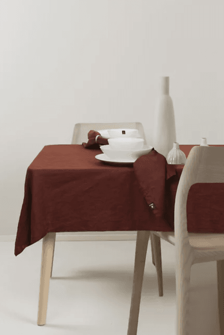 Hovedbilde Himla Sunshine duk lingonberry 145x250