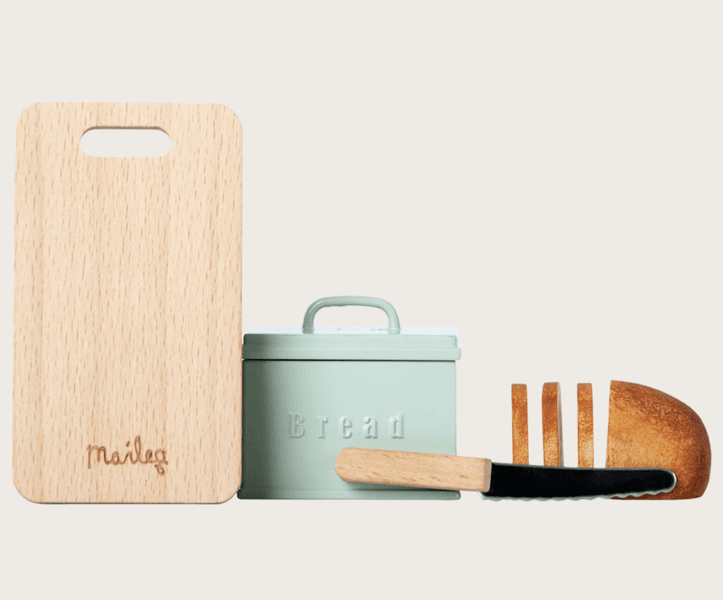Maileg Bread box w. utensils Miniature